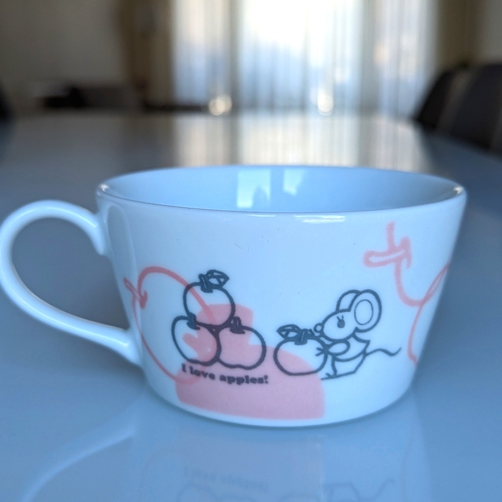 Hello Kitty Mug - Picture 9 of 10